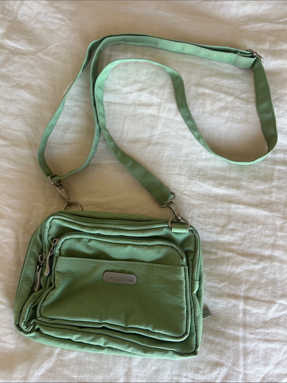 Baggallini small crossbody/fanny pack convertible bag